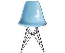 Пластиковые стулья